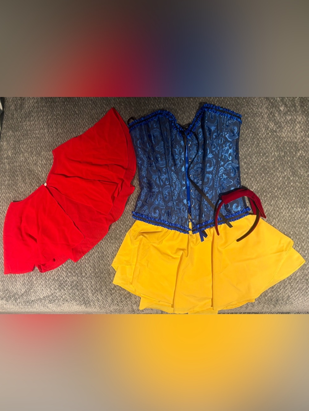 Snow White Halloween costume